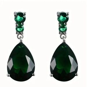 Beautiful Deep Emerald Green Pierced Earrings